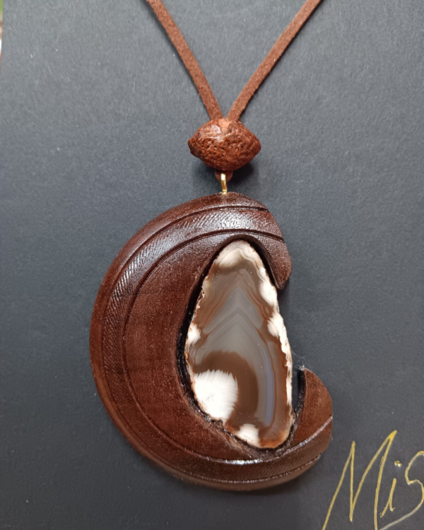 Brn Agate